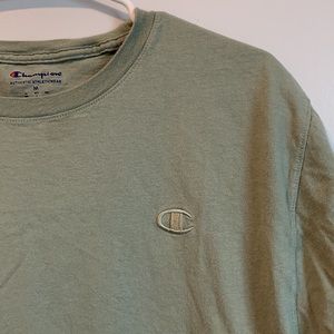 Champion t shirt